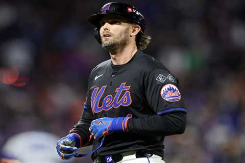 OMG! Mets put Jose Iglesias on bench and turn to Jeff McNeil in must-win Game 5