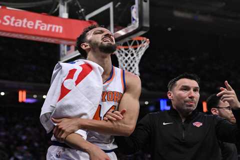 Knicks cut injured Landry Shamet ahead of deadline as uncertain rehab looms