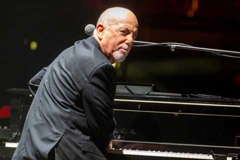 Billy Joel and Sting Win Big in San Antonio: Review and Photos