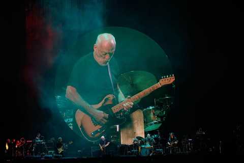 David Gilmour 'Luck and Strange' Tour: Photo Gallery