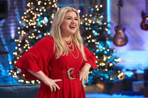 Kelly Clarkson to Return as Host of NBC’s ‘Christmas in Rockefeller Center’