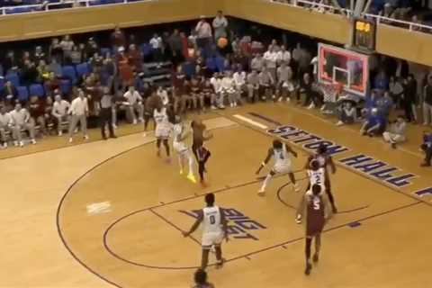 Fordham pulls off buzzer-beater upset to stun Seton Hall