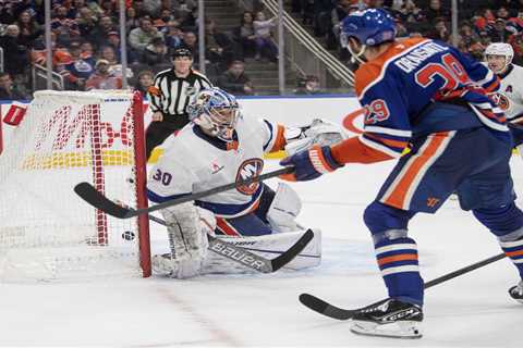 Islanders fortunate to sneak off with point in overtime loss to Oilers