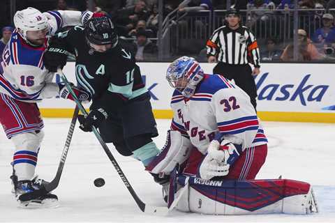 Jonathan Quick’s shutout streak continues as Rangers stymie  Kraken