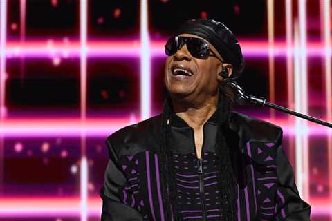 Stevie Wonder Bringing ‘Sing Your Song! As We Fix Our Nation’s Broken Heart’ Show to Los Angeles