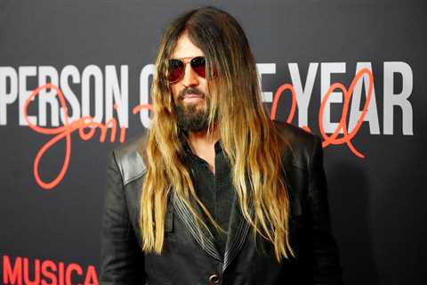 Billy Ray Cyrus Questions Beyoncé’s Lack of CMA Award Nominations: ‘Her Album Was Brilliant’