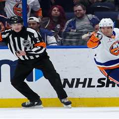 Islanders nip Lightning in OT for seventh straight win despite losing another defenseman