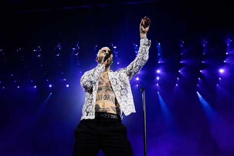 Adam Levine Confirms New Maroon 5 Album, Single & Tour on ‘Tonight Show’: ‘The Rumors Are Correct’