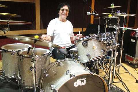 Founding KISS Drummer Peter Criss Announces First Solo Album in 18 Years