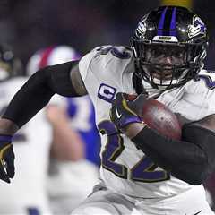 Derrick Henry gets historic $30 million contract extension after explosive first Ravens season