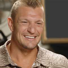 Rob Gronkowski bursts out laughing at joke about Bill Belichick’s 24-year-old girlfriend Jordon..