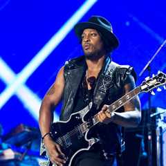 D’Angelo Cancels 2025 Roots Picnic Performance Due to ‘Unforeseen’ Medical Issue
