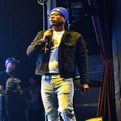 Kendrick Lamar’s ‘Peekaboo’ Is Record-Tying Fourth ‘GNX’ No. 1 on Rhythmic Airplay Chart