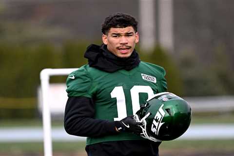 Aaron Rodgers’ ex-Jets teammate Allen Lazard ‘in play’ for Steelers after George Pickens blockbuster