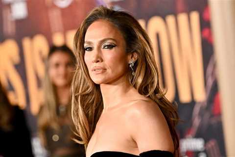 J. Lo’s Favorite ’90s Summer Shoe Styles Are Coming Back: Here’s How to Replicate Them With Help..