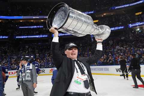 Islanders hiring Mathieu Darche as new GM with massive to-do list awaiting him