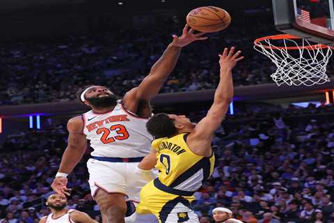 Mitchell Robinson should get more playing time in Game 3 : Josh Hart