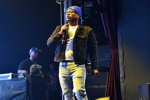 Kendrick Lamar’s ‘Peekaboo’ Is Record-Tying Fourth ‘GNX’ No. 1 on Rhythmic Airplay Chart