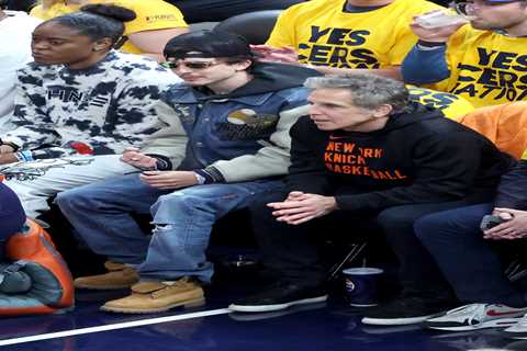 Pat McAfee fires up Pacers crowd by calling out Knicks celebs: ‘Sons of bitches’