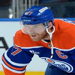 2024-25 Conn Smythe odds, prediction: Connor McDavid installed as favorite ahead of Stanley Cup..