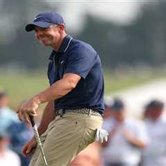 Rory McIlroy barely squeaks into US Open weekend despite club-smashing meltdown