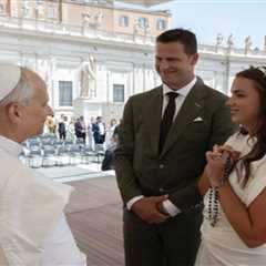 Sam LaPorta, wife get blessed by Pope Leo XIV at the Vatican in ‘special moment’