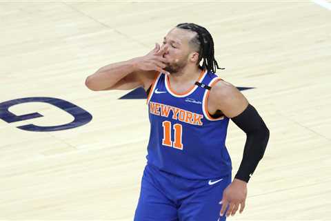 Caitlin Clark trolls Jalen Brunson during Pacers’ playoff beatdown of Knicks