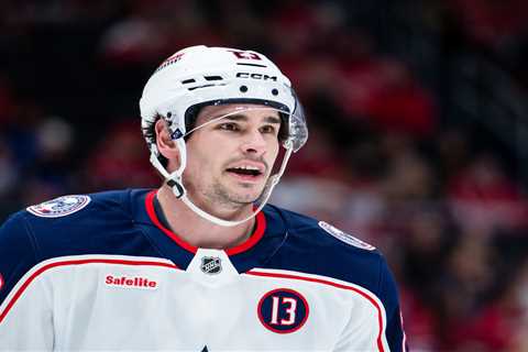 Johnny Gaudreau’s wife surprises his best friend Sean Monahan with NHL award in emotional video
