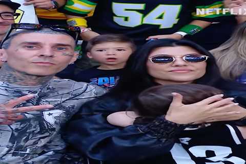 Travis Barker, Kourtney Kardashian get booed at WWE Money in the Bank