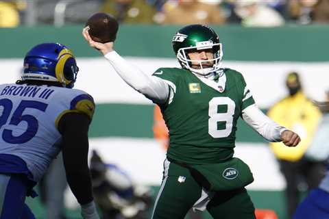 Steelers quickly settle any Aaron Rodgers jersey number mystery after signing