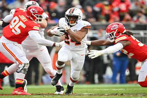 Nick Chubb expected to sign with Texans in free agency after Browns exit
