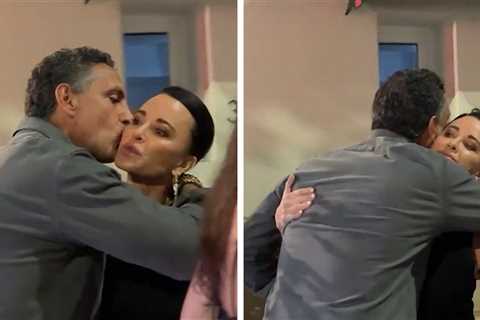 Kyle Richards and Mauricio Umansky Share Awkward Embrace, on Video