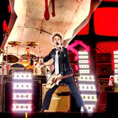 Green Day’s Billie Joe Armstrong Celebrates 4th of July With ‘F–k Donald Trump’ Chant in Belgium