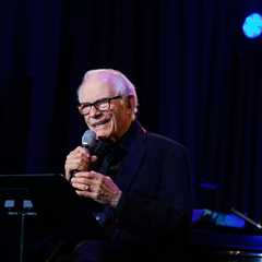Lyricist Alan Bergman, Known for ‘The Way We Were’ & ‘Maude’ Theme, Dead at 99