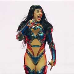 Katy Perry Nearly Falls Off Flying Butterfly Prop After Mid-Air Malfunction at SF Concert