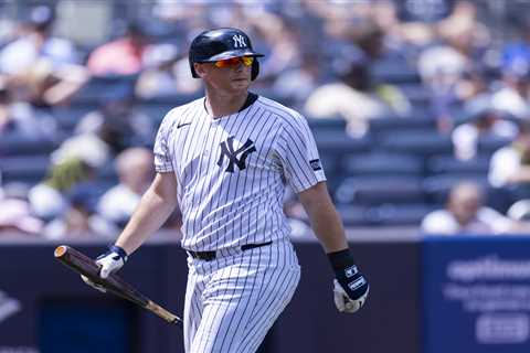 Yankees officially release DJ LeMahieu one day after DFA