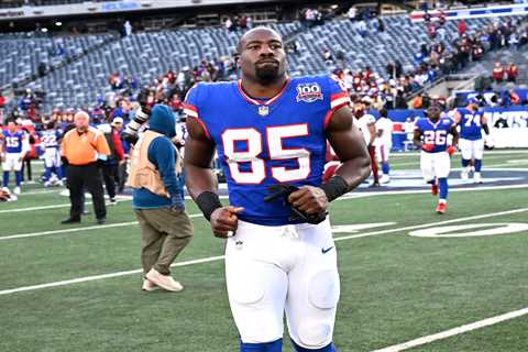Giants benefit from Chris Manhertz’s experience after carving out useful role