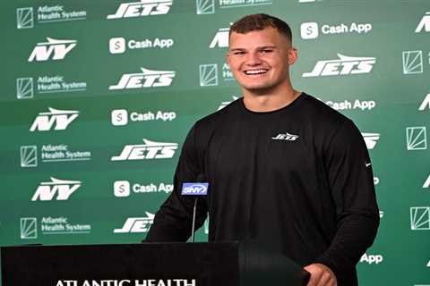 Jets sign second-round draft pick Mason Taylor as NFL dominoes begin to fall
