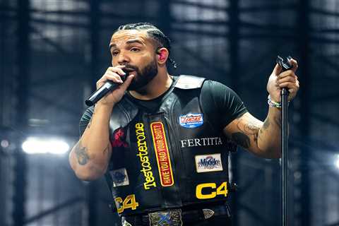 Here’s Why Drake Fans Think New Music Is Coming Tonight