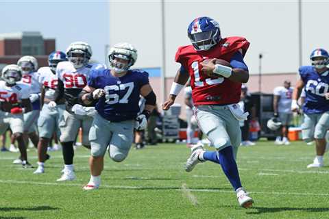 Giants’ ‘athletic’ quarterbacks could give them a physical leg up — but it comes with a risk
