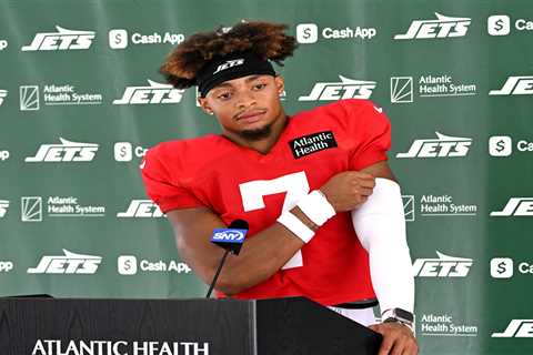 Jets ‘not worried at all’ even as Justin Fields’ passing struggles deepen