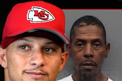Patrick Mahomes Admits Father's DWI Arrest Before 2024 Super Bowl 'Hurt' Him