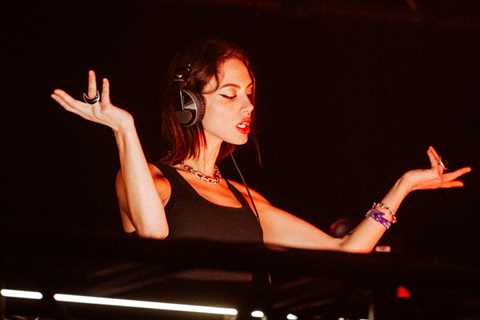 HARD Summer 2025 Photos: Sara Landry, Busta Rhymes, Kaytranada & More