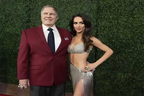 Boston radio host calls Bill Belichick ‘horny, old man’ after coach’s Patriots dig