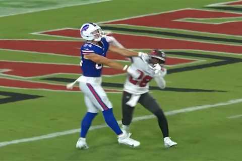 Shilo Sanders waived by Buccaneers after getting ejected for throwing punch at Bills player