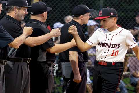 NJ Little Leaguer in bat flip flap raises nearly $10K at auction for his program