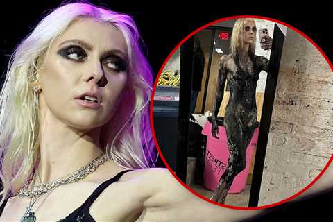 Taylor Momsen Goes Nude, Shows Off Abs on Music Video Set
