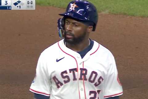 Yankees-Astros game stopped in ninth inning with bizarre Taylor Trammell bat delay