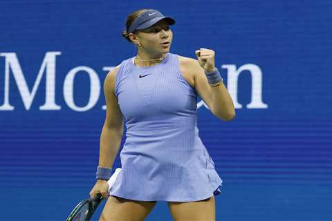 Amanda Anisimova reaches US Open final after beating Naomi Osaka in epic match