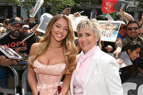 Sydney Sweeney Arrives for Boxing Movie Premiere With Christy Martin